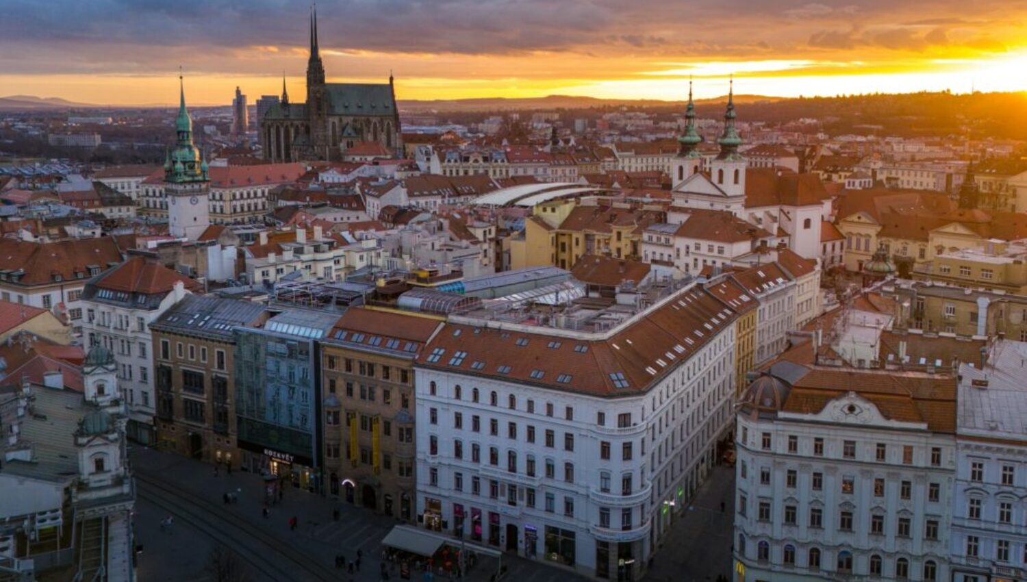 sergey-guk-fFYsjHflCX4-unsplash