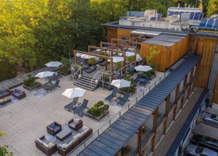 Bristol-Busko ART-&-Medical-SPA-luxury-boutique-travel-GALLERY2